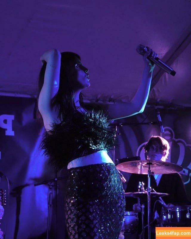 Lauren Mayberry / laurenevemayberry leaked photo photo #0325