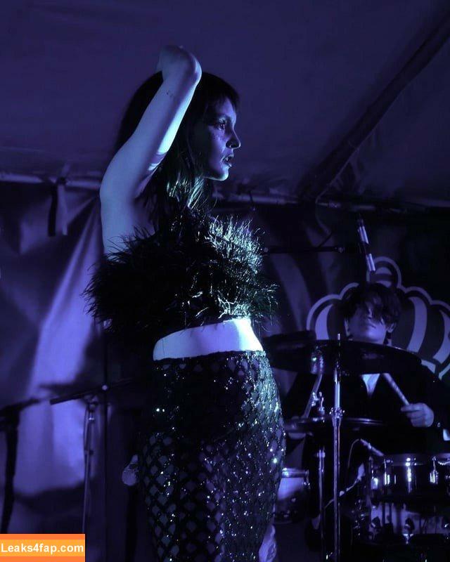 Lauren Mayberry / laurenevemayberry leaked photo photo #0326