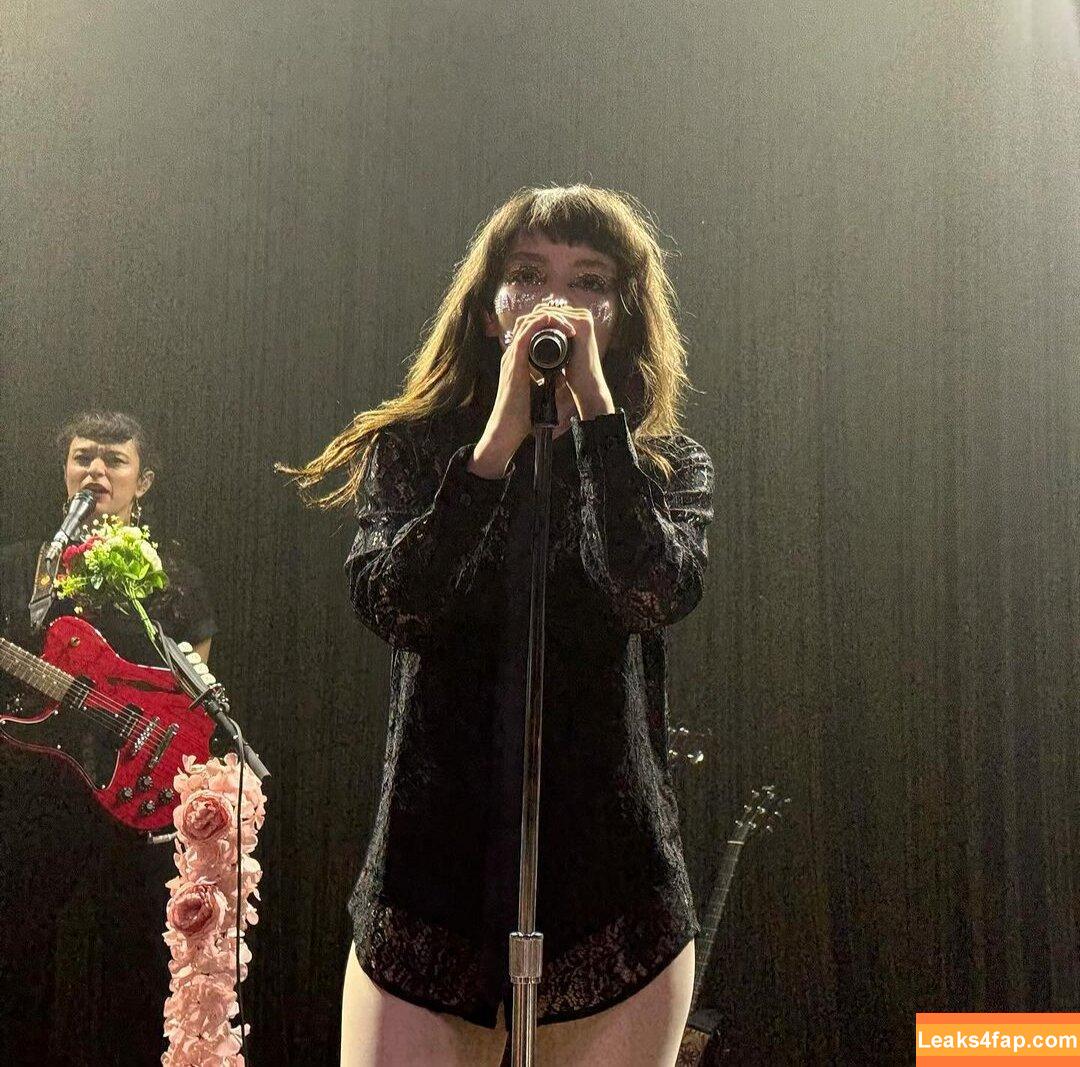 Lauren Mayberry / laurenevemayberry leaked photo photo #0377