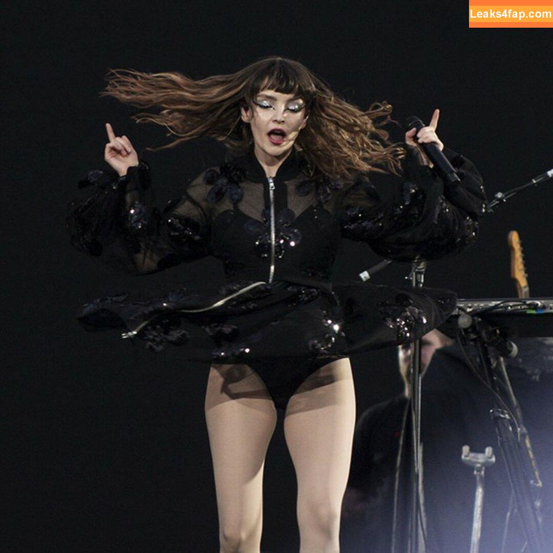 Lauren Mayberry / laurenevemayberry leaked photo photo #0382