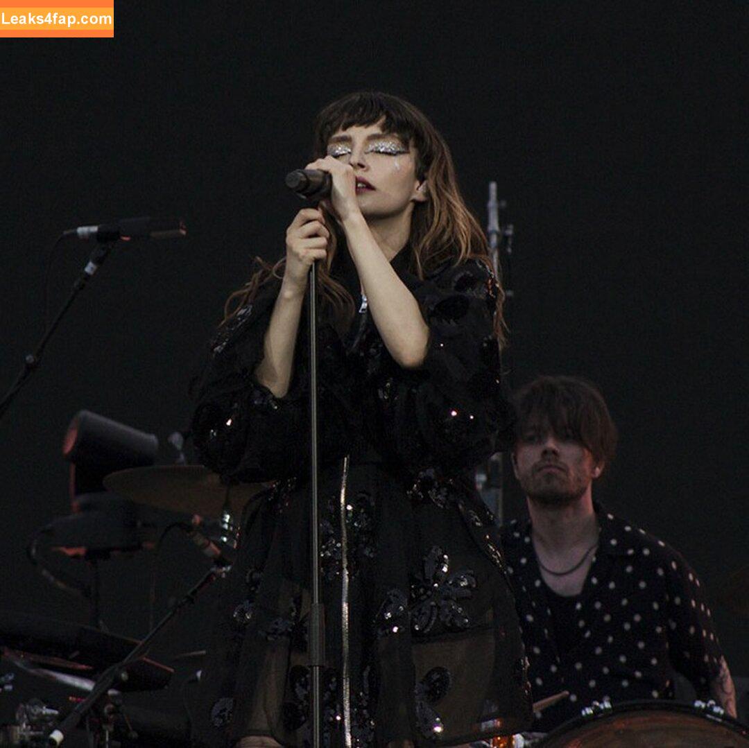 Lauren Mayberry / laurenevemayberry leaked photo photo #0384