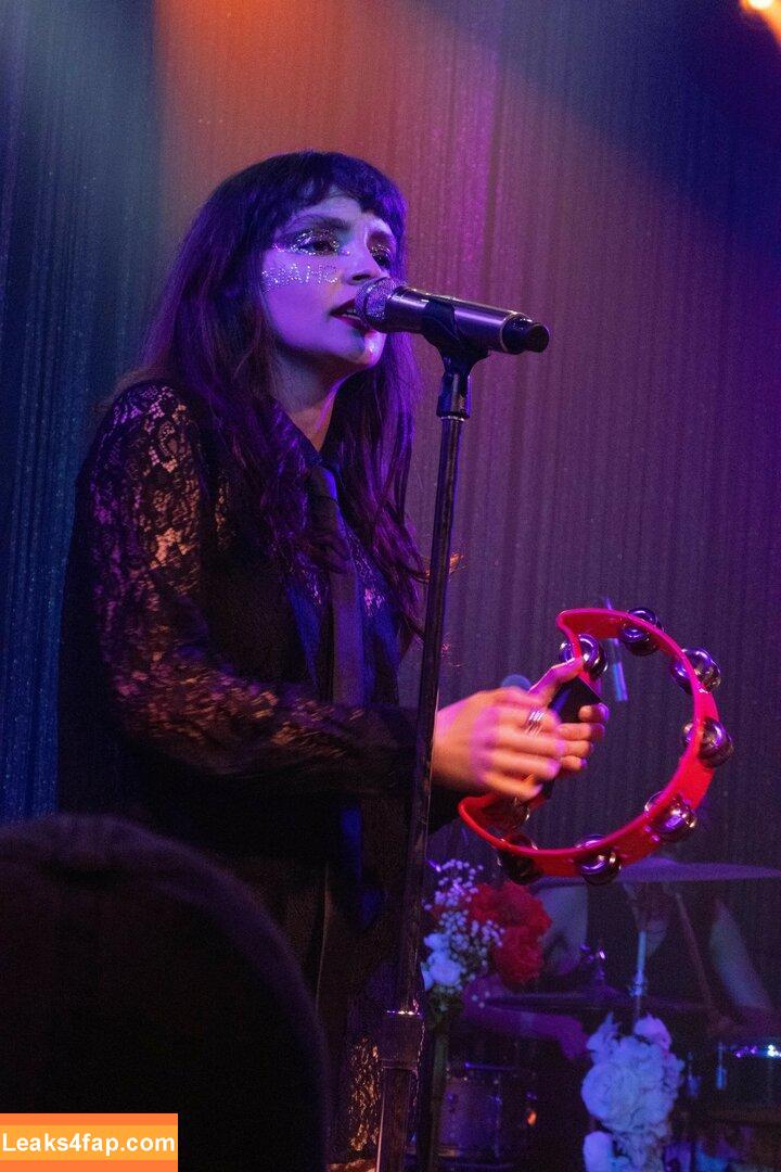 Lauren Mayberry / laurenevemayberry leaked photo photo #0403