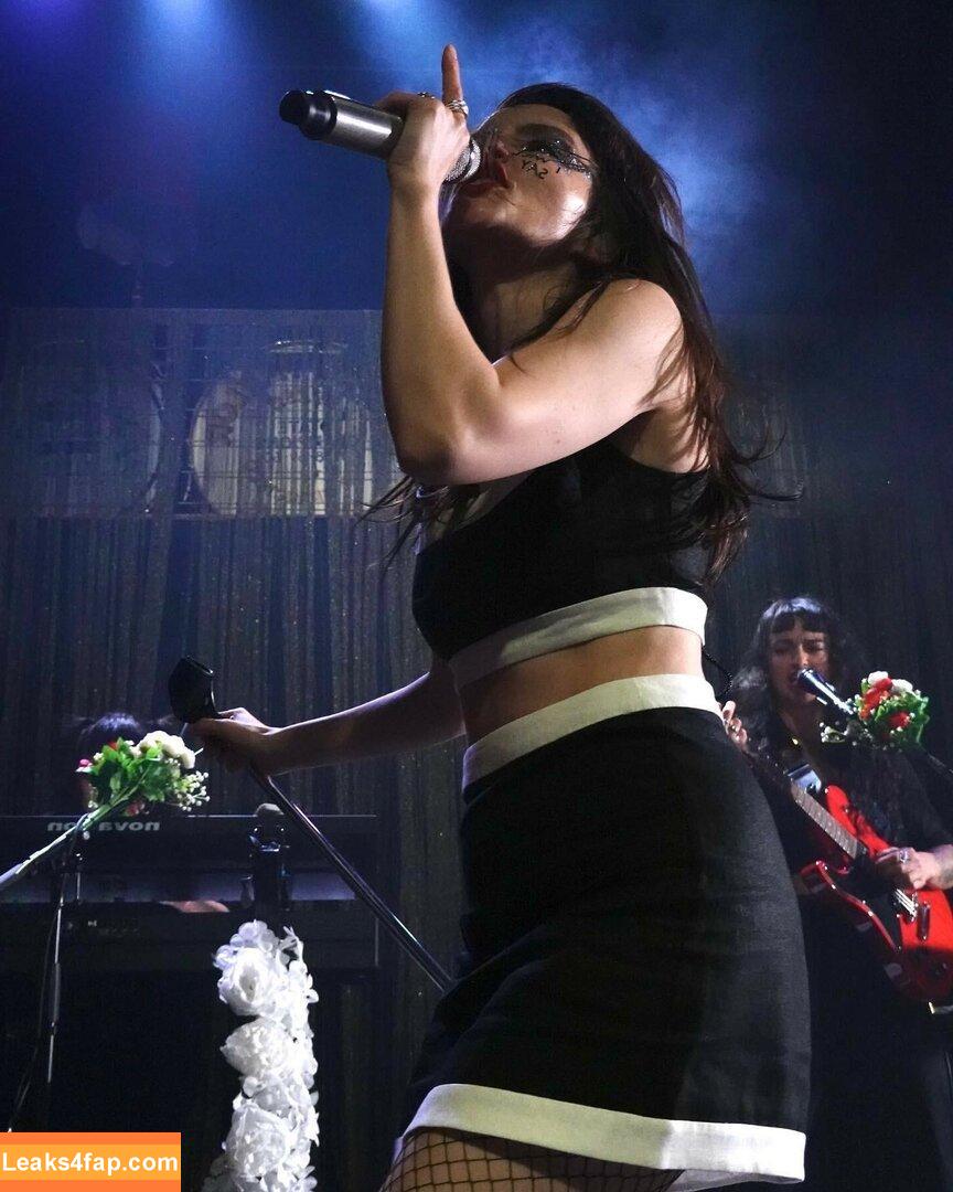 Lauren Mayberry / laurenevemayberry leaked photo photo #0429