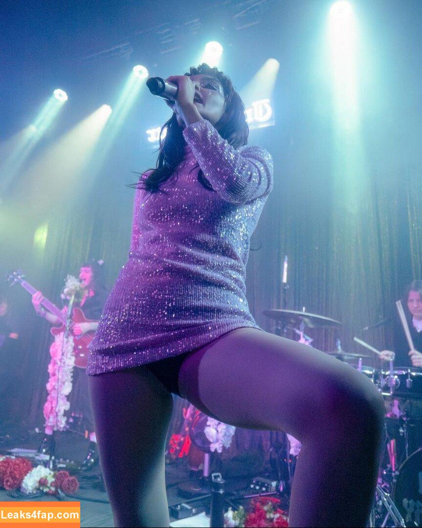 Lauren Mayberry / laurenevemayberry leaked photo photo #0482