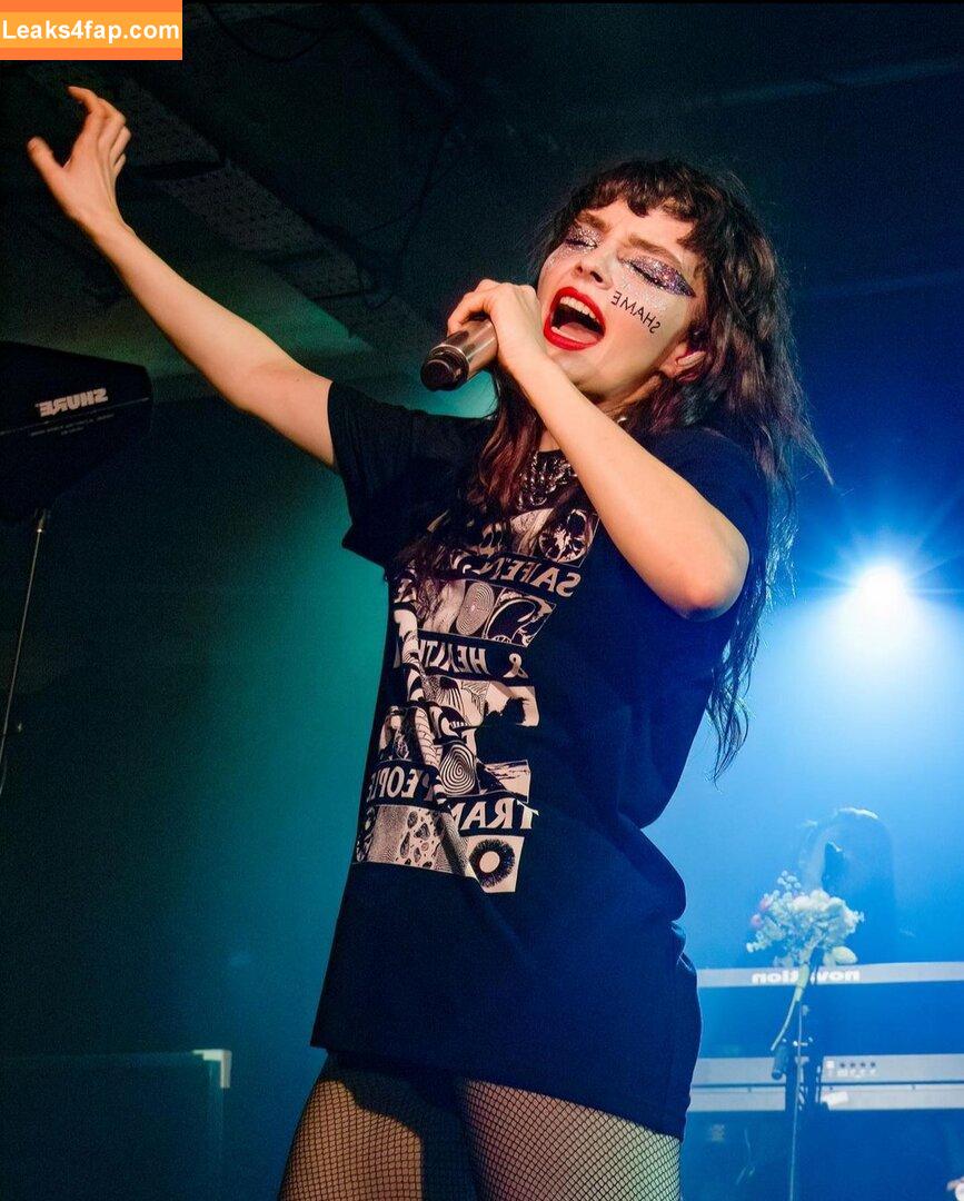 Lauren Mayberry / laurenevemayberry leaked photo photo #0538