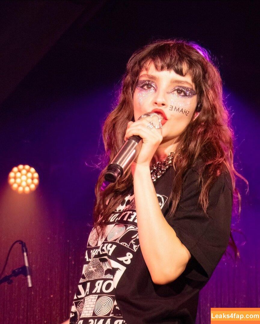 Lauren Mayberry / laurenevemayberry leaked photo photo #0544