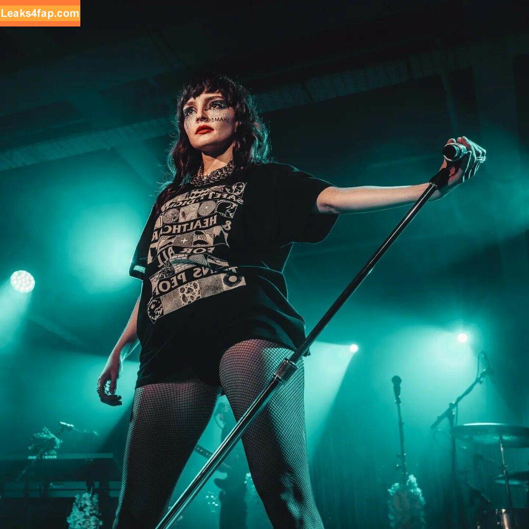 Lauren Mayberry / laurenevemayberry leaked photo photo #0573