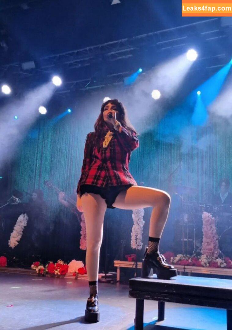 Lauren Mayberry / laurenevemayberry leaked photo photo #0583