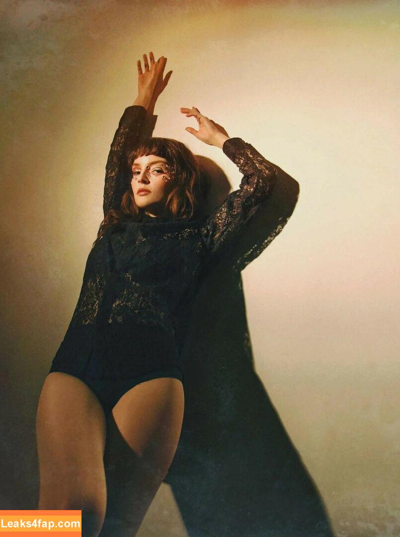 Lauren Mayberry / laurenevemayberry leaked photo photo #0592