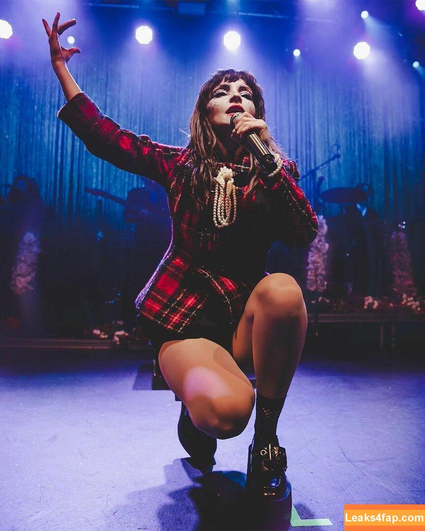 Lauren Mayberry / laurenevemayberry leaked photo photo #0643