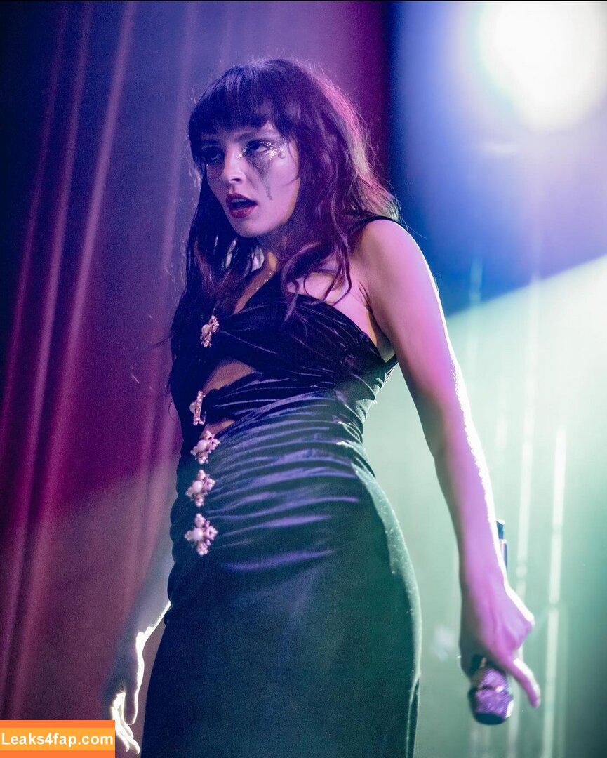 Lauren Mayberry / laurenevemayberry слитое фото фото #0655