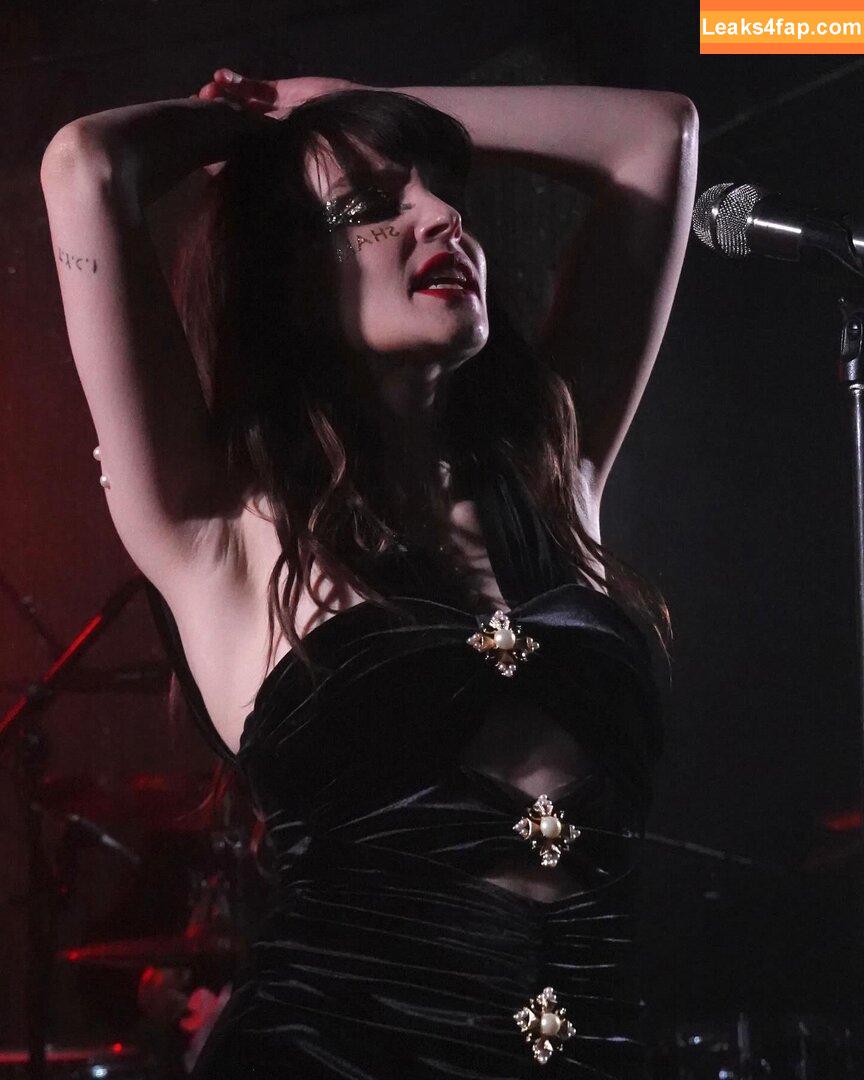 Lauren Mayberry / laurenevemayberry слитое фото фото #0668