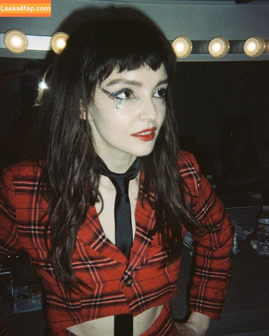 Lauren Mayberry / laurenevemayberry leaked photo photo #0792