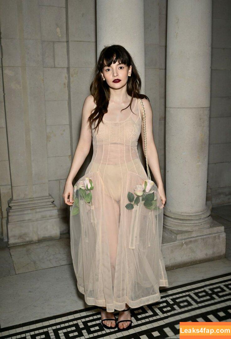 Lauren Mayberry / laurenevemayberry leaked photo photo #0887