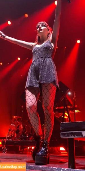 Lauren Mayberry photo #0046