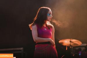 Lauren Mayberry photo #0063