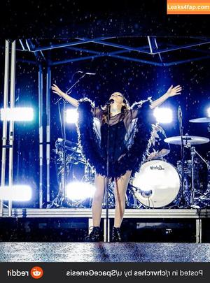 Lauren Mayberry photo #0067