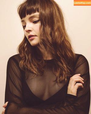 Lauren Mayberry photo #0077