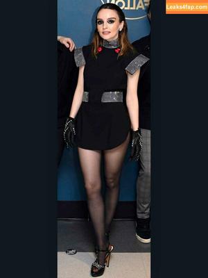 Lauren Mayberry photo #0090