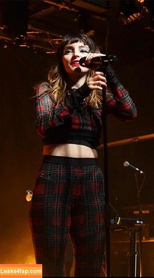 Lauren Mayberry photo #0114