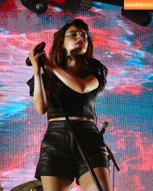 Lauren Mayberry photo #0133