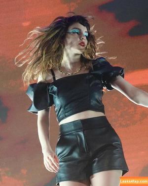 Lauren Mayberry photo #0134