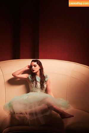 Lauren Mayberry photo #0165