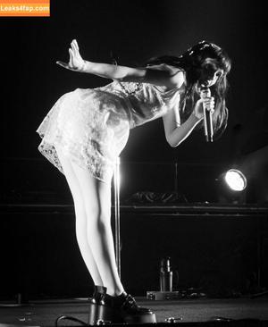 Lauren Mayberry photo #0173