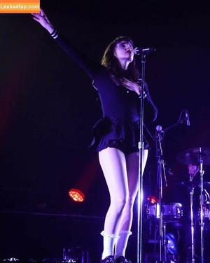 Lauren Mayberry photo #0179