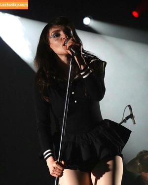 Lauren Mayberry photo #0183