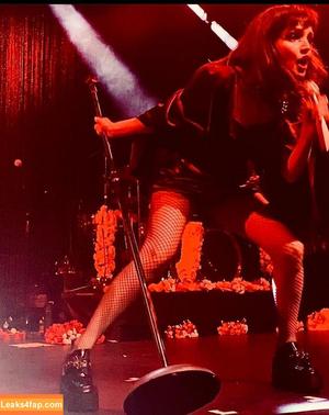 Lauren Mayberry photo #0217