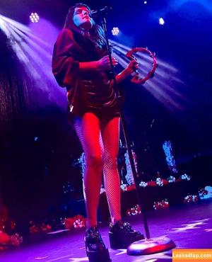 Lauren Mayberry photo #0219