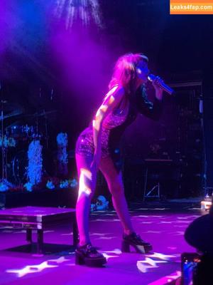 Lauren Mayberry photo #0269