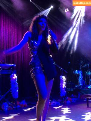 Lauren Mayberry photo #0270