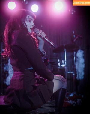 Lauren Mayberry photo #0287