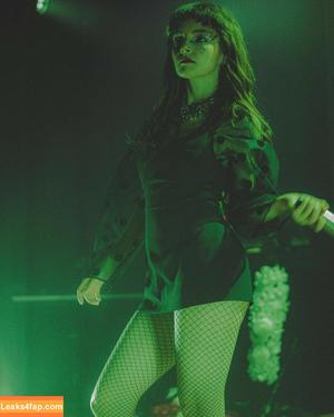 Lauren Mayberry photo #0333