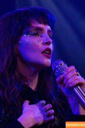 Lauren Mayberry photo #0396