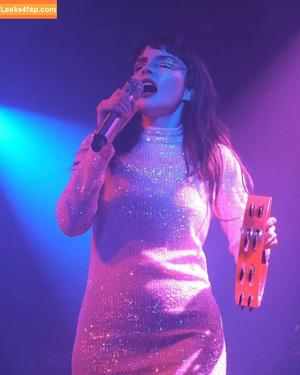Lauren Mayberry photo #0488