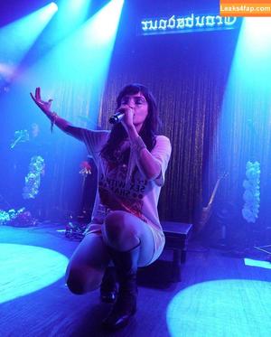 Lauren Mayberry photo #0498