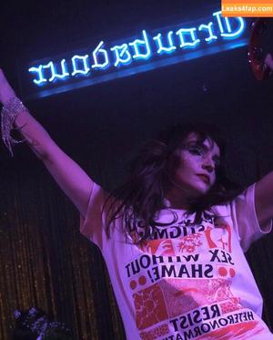 Lauren Mayberry photo #0499