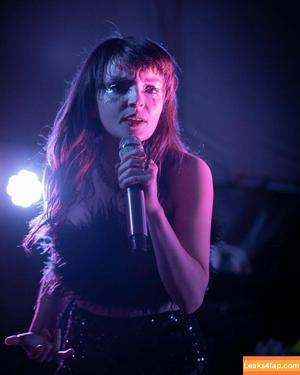Lauren Mayberry photo #0507