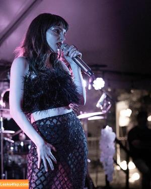 Lauren Mayberry photo #0508