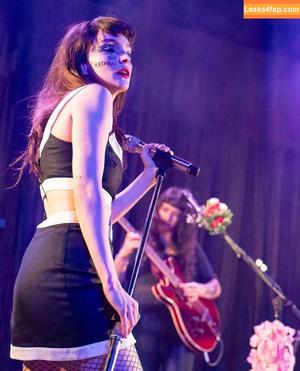 Lauren Mayberry photo #0521