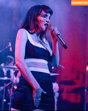 Lauren Mayberry photo #0523