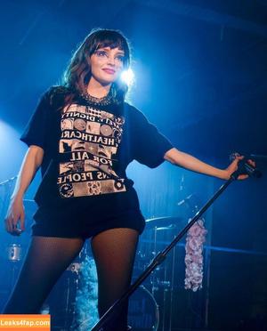 Lauren Mayberry photo #0537