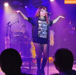 Lauren Mayberry photo #0541