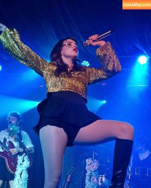 Lauren Mayberry photo #0550