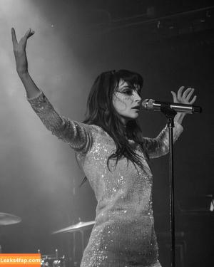 Lauren Mayberry photo #0562