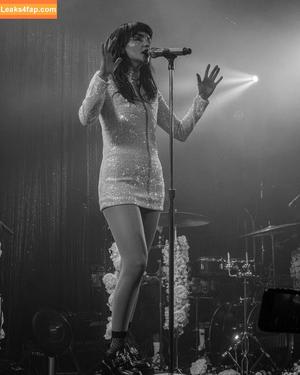 Lauren Mayberry photo #0566