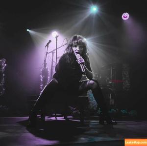 Lauren Mayberry photo #0568